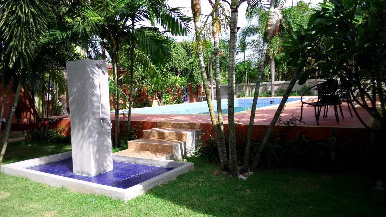 Pat'S Hideaway Bungalows 라용 외부 사진
